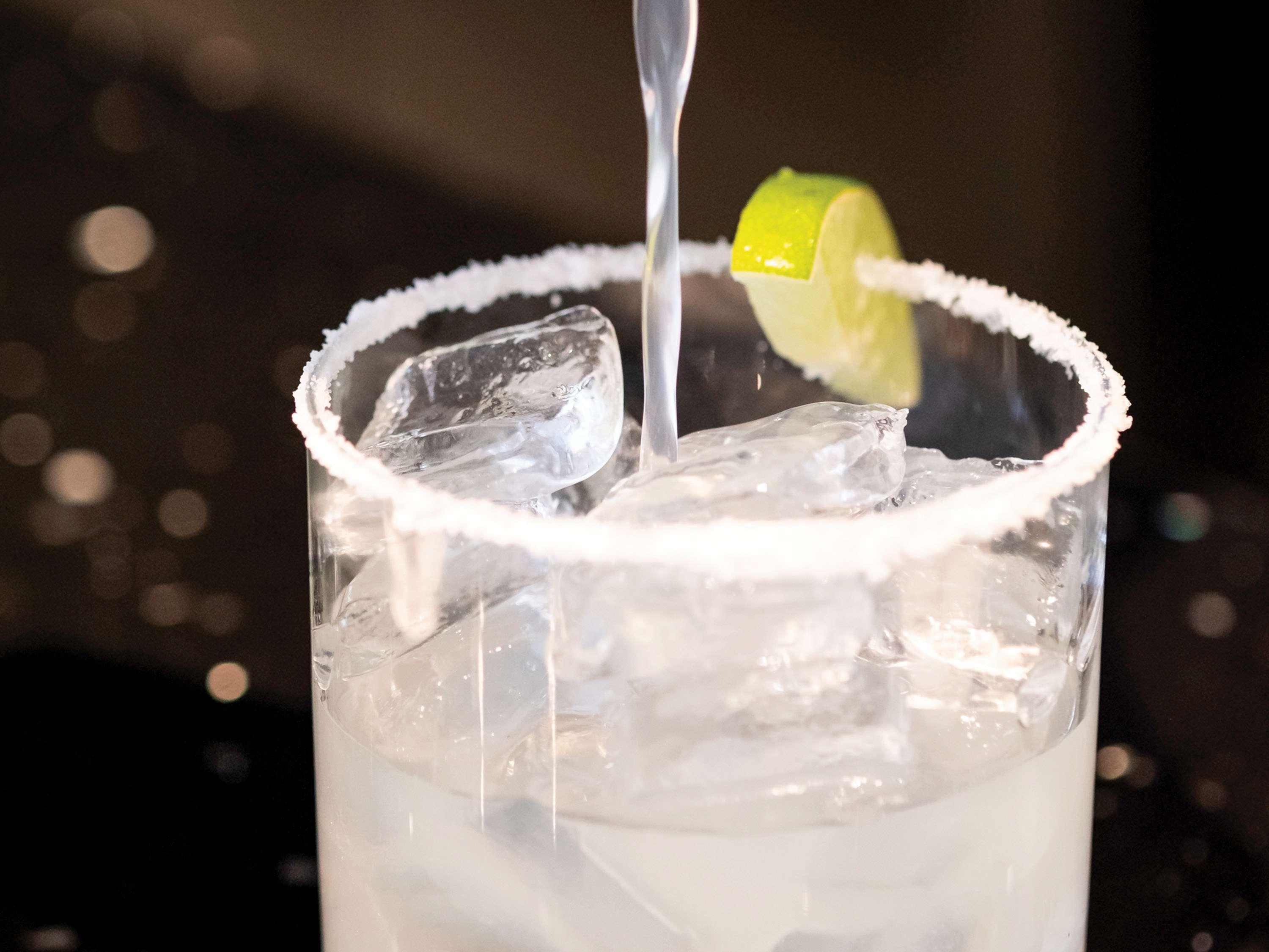 Hotel Sofitel Chicago Magnificent Mile Zewnętrze zdjęcie A margarita