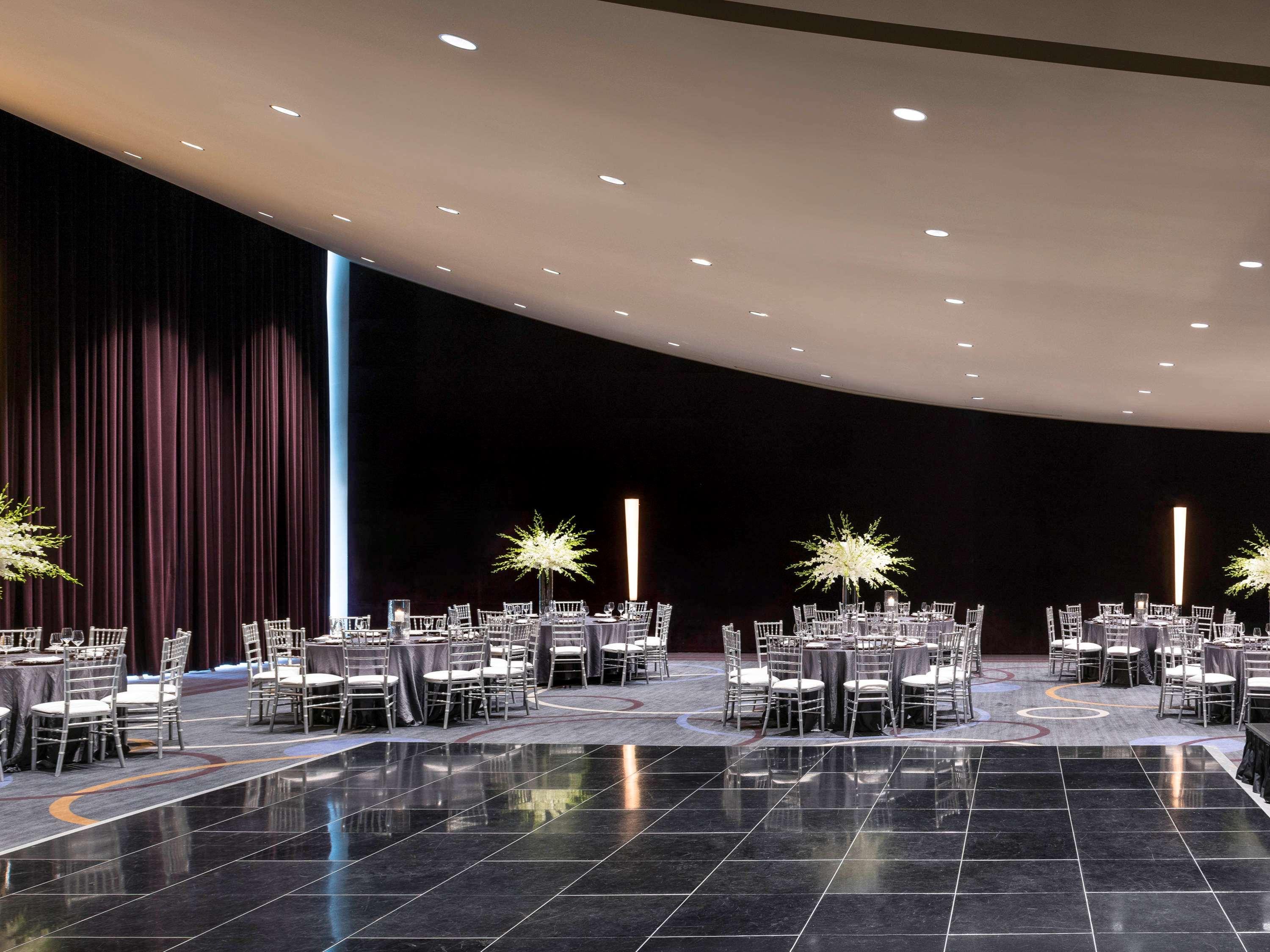Hotel Sofitel Chicago Magnificent Mile Zewnętrze zdjęcie The Grand Ballroom