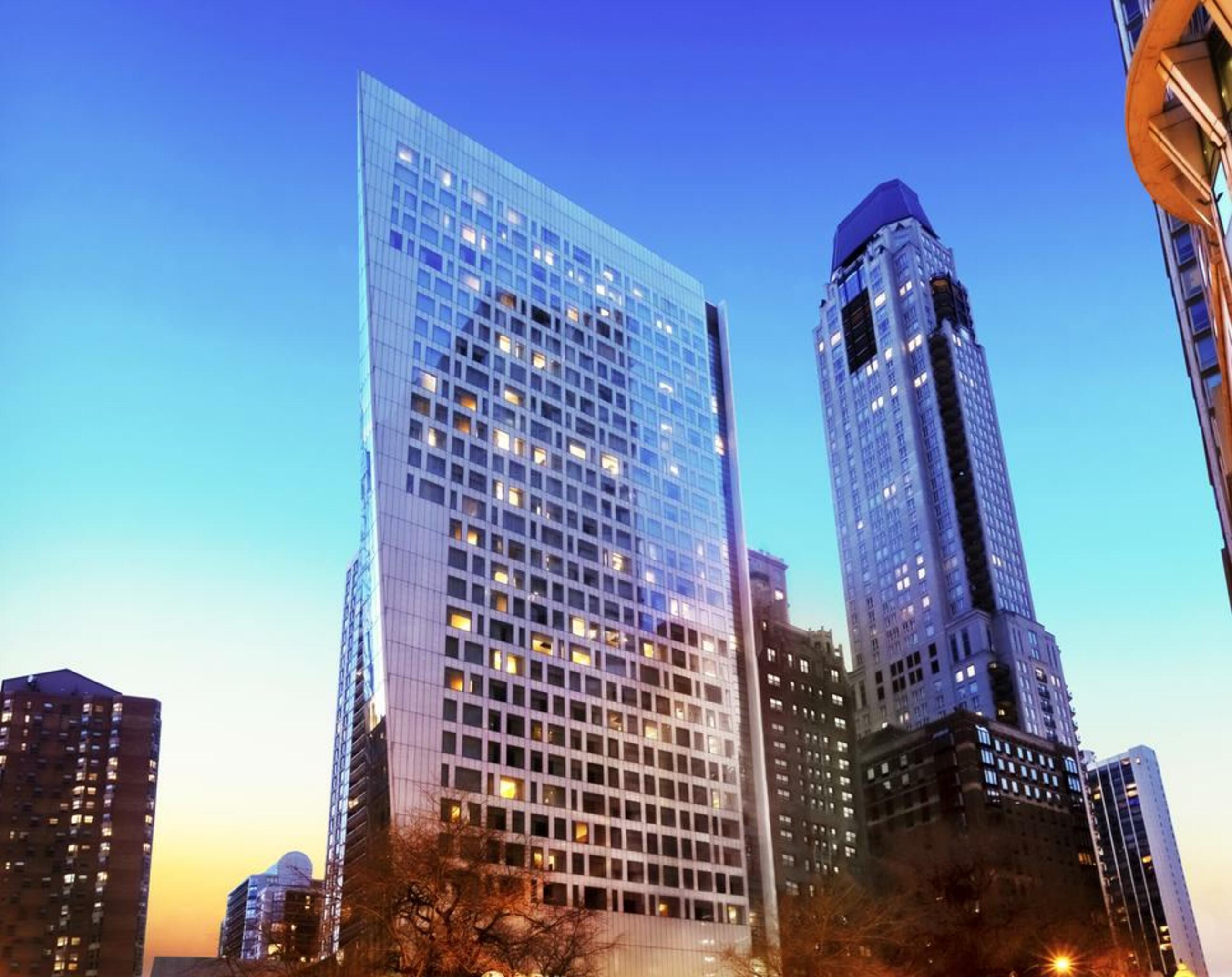 Hotel Sofitel Chicago Magnificent Mile Zewnętrze zdjęcie The Standard East Village